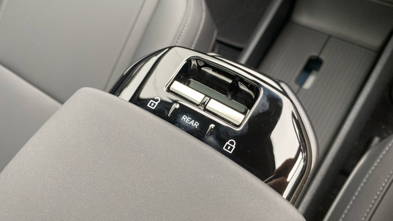 Volvo EX30 200kW SM Extended Range Ultra 69kWh 5dr Auto Electric Estate